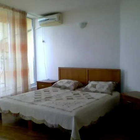 Part Of The House In The Apple Garden Πανσιόν