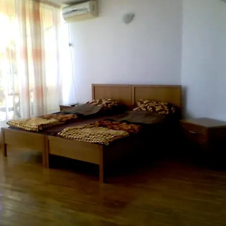 Part Of The House In The Apple Garden Πανσιόν *