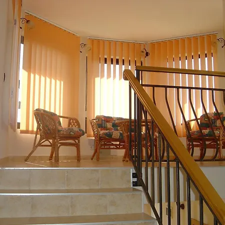 Part Of The House In The Apple Garden Βάρνα